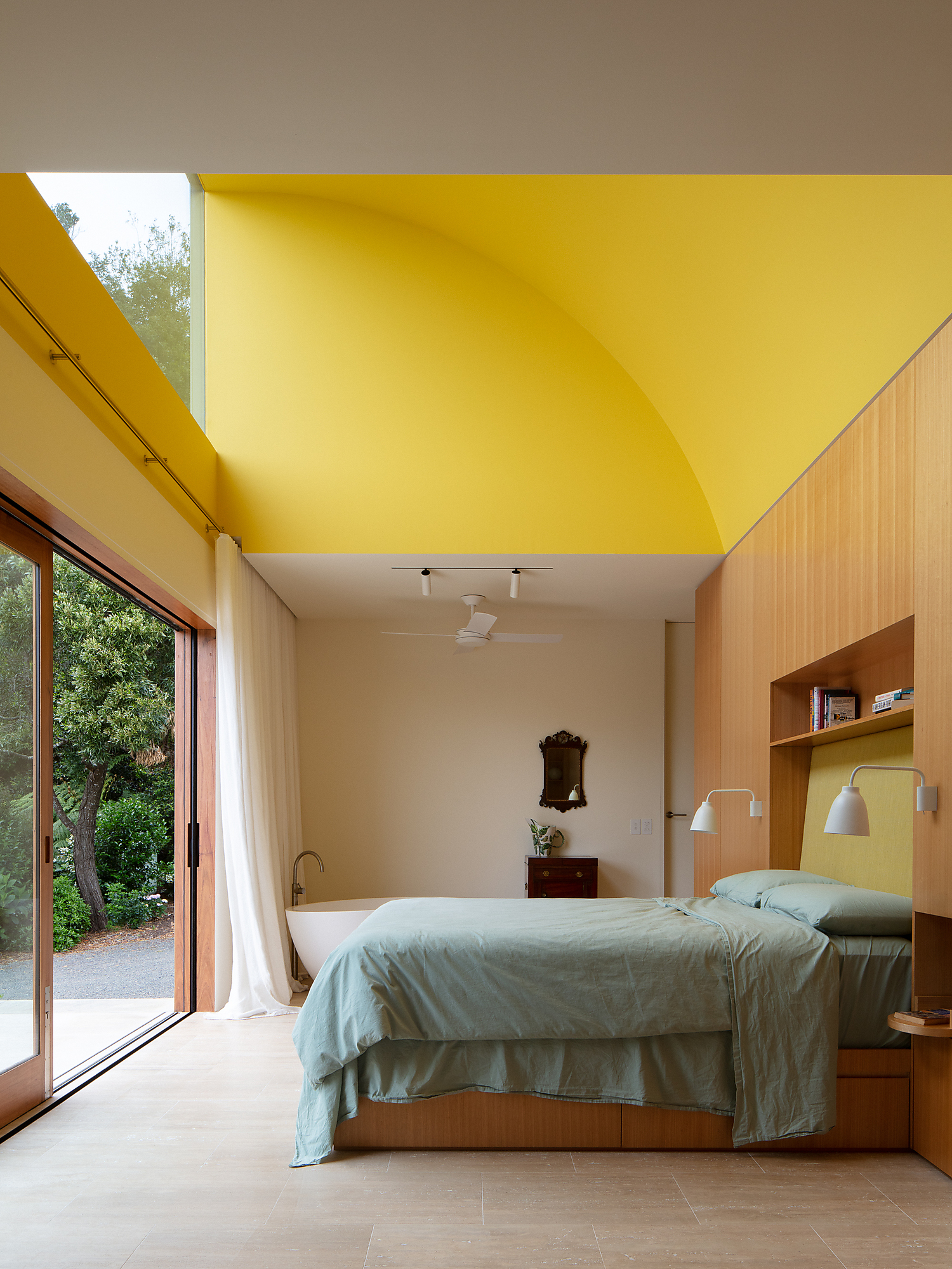 Interior photograph of Highlands House by Clinton Weaver